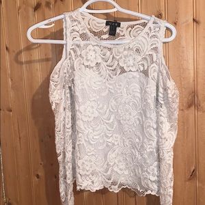Lace longe sleeve shirt